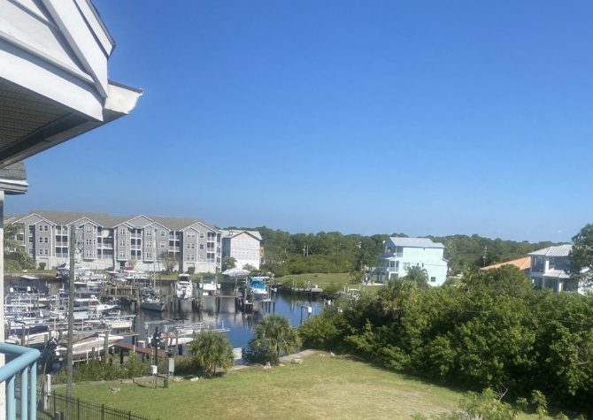 Houses Near Lovely 2/2 Waterfront Condo With Boat Slip In Heather Cove!