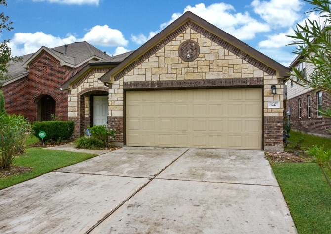Houses Near 1747 York Creek Drive Houston, TX 77014