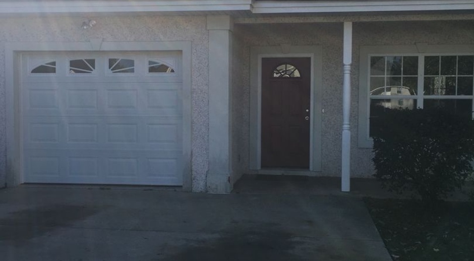 3 BR/ 2 BA Duplex with Garage *not section 8 approved*