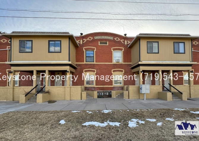Apartments Near Housing Approved -  Centrally Located Ground Level Apartment 2 Bed/1 Bath Apt.- $925/$925