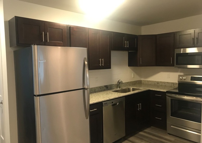 Apartments Near Beautiful NEW 1 Bedroom Units - Blks from Kelley School of Business