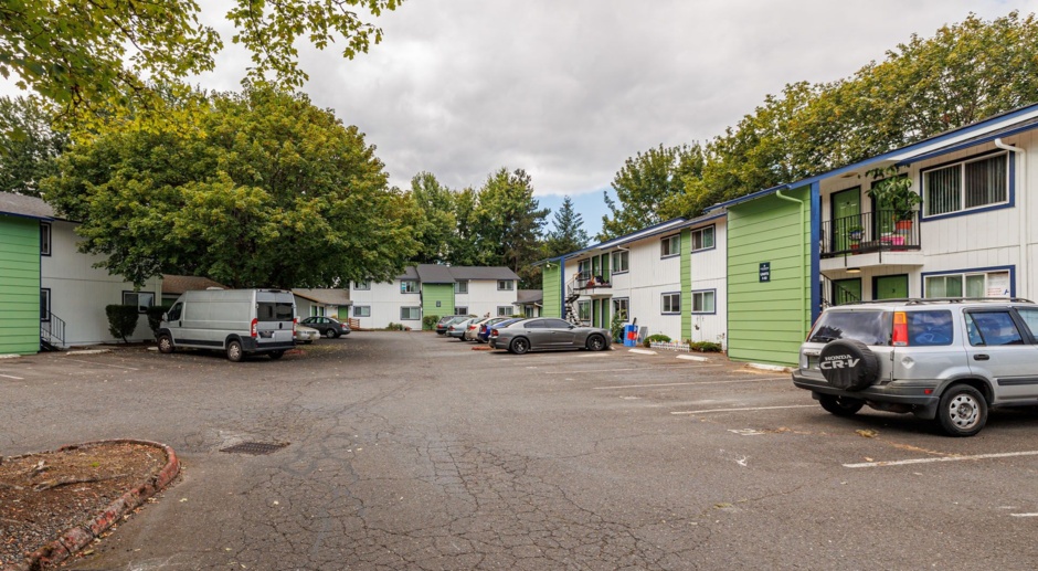 Newly Renovated, located near Mt Hood Community College! 