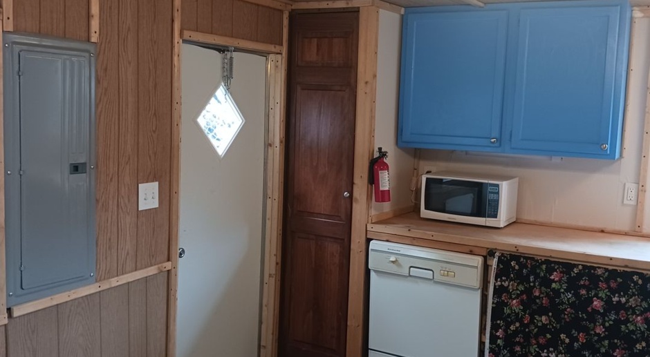 Newly Remodeled Trailer for Rent! 