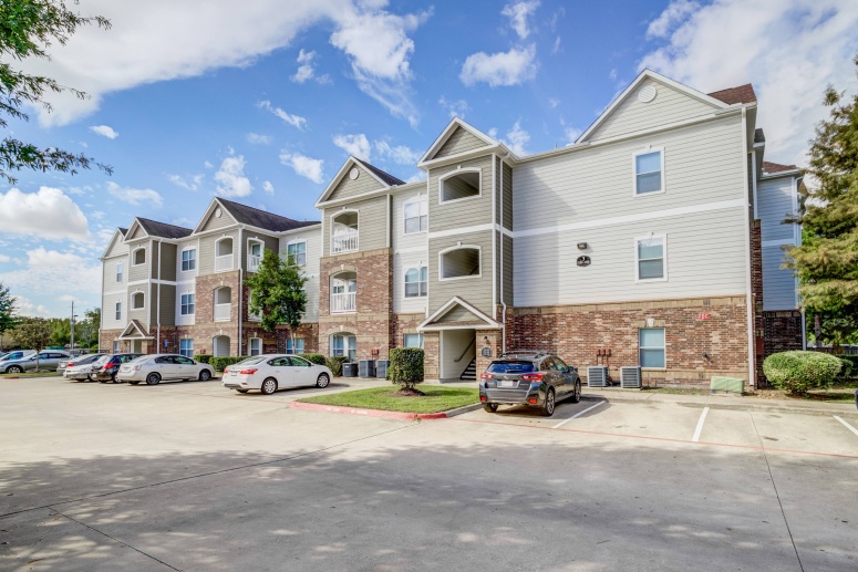 Waterford Place at Riata Ranch Apartments