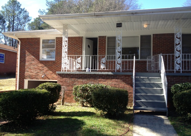 Houses Near Section 8 Ready 3/2  Home Available TODAY!!