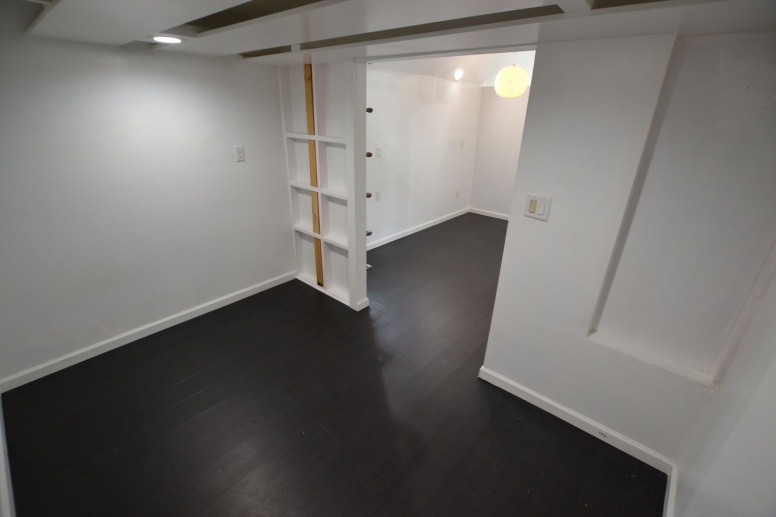 Must See!  Charming Studio Apartment conveniently located near Towne Center and more