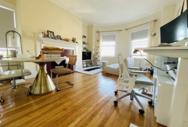Harvard Square 1BR sublease