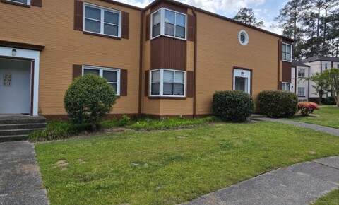Apartments Near Columbia Academy of Cosmetology Hampton Hills subdivision. Close to Ft. Jackson and I-77. for Columbia Academy of Cosmetology Students in West Columbia, SC