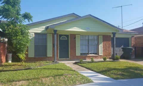 Houses Near TAMUG 2 bedroom 1 bath 43rd Ave. L - pet friendly for Texas A & M University at Galveston Students in Galveston, TX