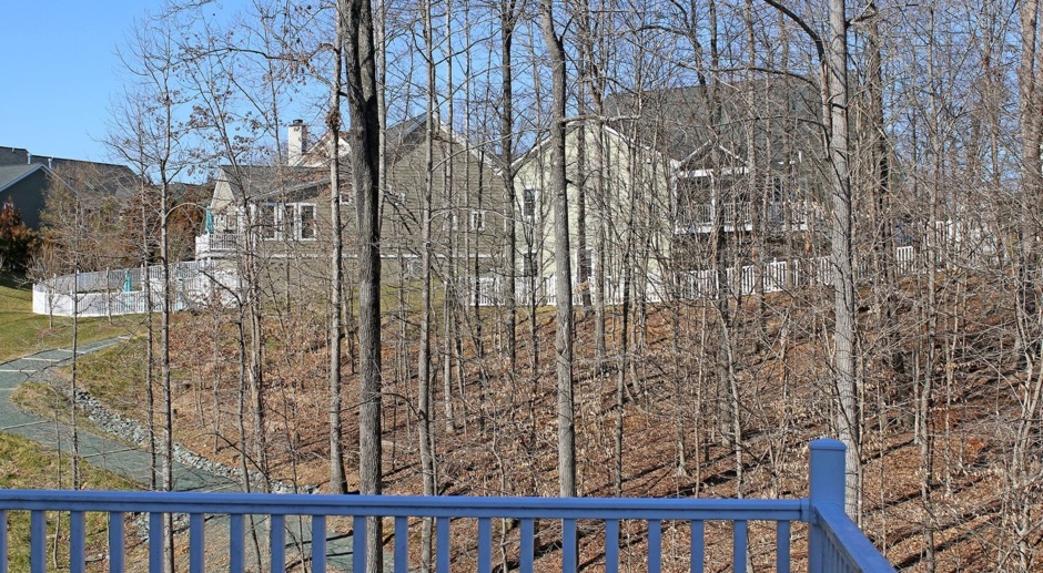 Spacious Dunlora Forest Townhome