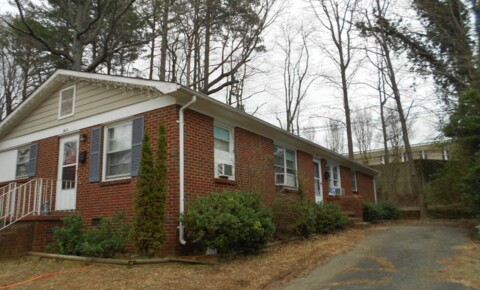 Apartments Near JCSU 3808 Winfield Dr for Johnson C Smith University Students in Charlotte, NC