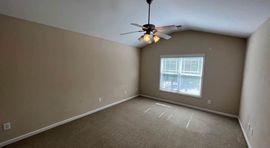 Room in 3 Bedroom Townhome at Altha St