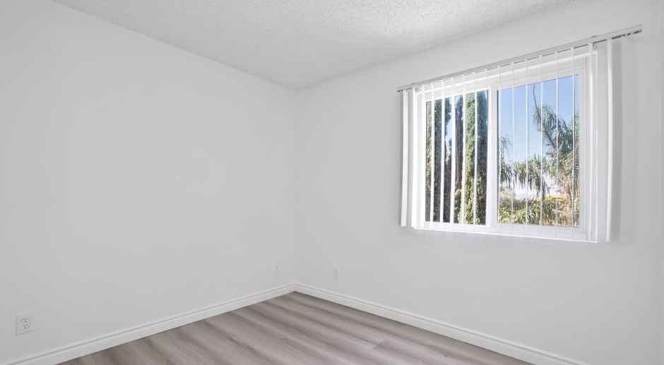 Great Sylmar Location-Upgraded 2/2 Apartment