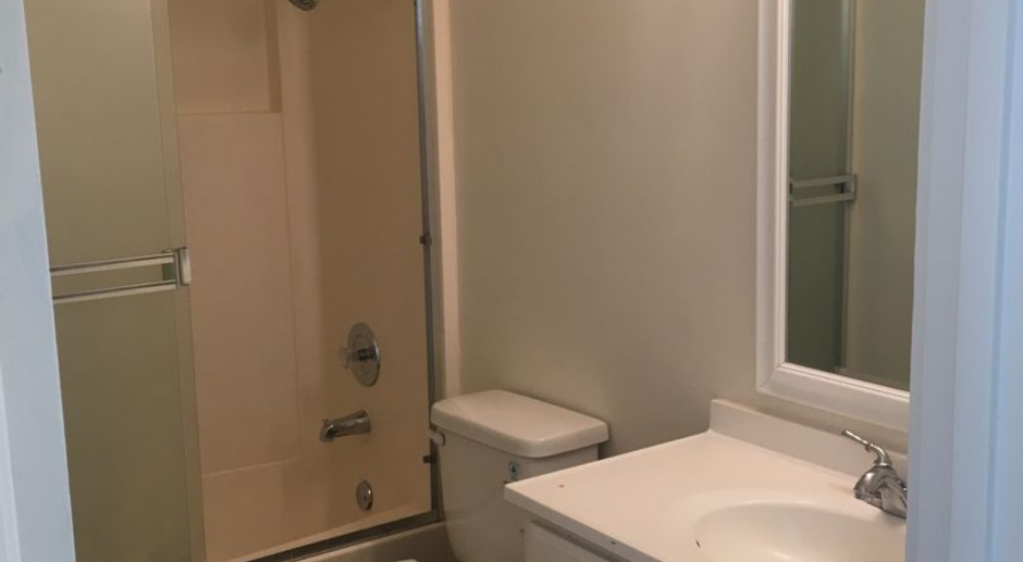3 bedroom, 2 bathroom unit, available now! Tahoe Racquet Club