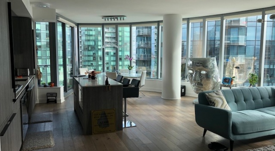 Epic REA-Azari PM - @Lumina -! View, View & View ..  large 2 beds floor plan Spacious- upgraded wood floor all over - upgraded large walk-in closet organizer- electric blinds all over pet ok .. ,Ultimate Life-Style in San Francisco - Beautiful Spacious 2 