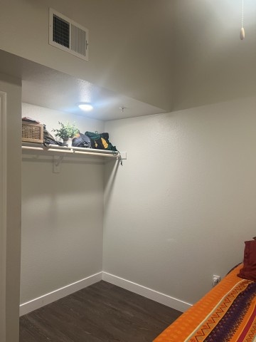 Private Bed and Bath for Rent in Downtown Davis 