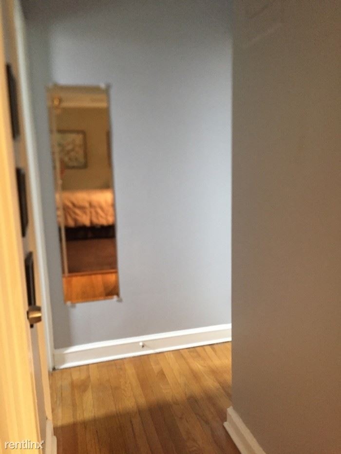 Renovated and Spacious 1 Bedroom - Laundry- White Plains