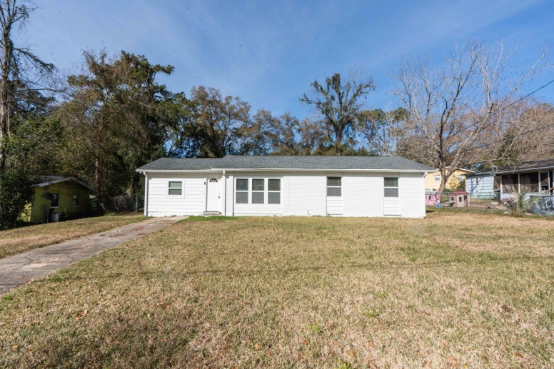 4bd/2ba Close to all Campuses!