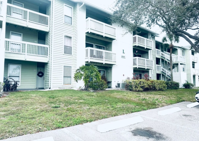 Houses Near 2bd/2ba Ground Floor Unit in the Harbor Club Condominiums in Palm Harbor! 