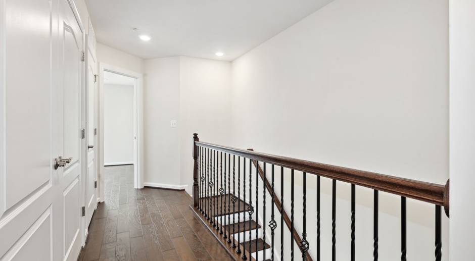 Professionally Managed // 3 Bedroom 3.5 Bathroom Townhouse // Brookland// New Townhouse and Community!