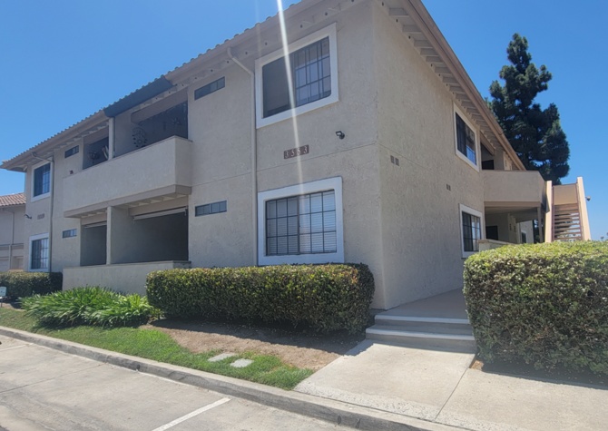 Houses Near Luxury Condo for Rent (OCEANSIDE) GATED COMMUNITY!!!