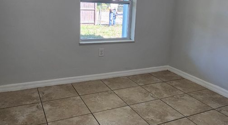2/1 For Rent in NW 1st St. Ocala