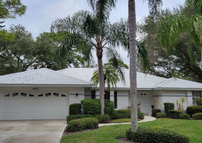 Houses Near ONLY SHORT TERM- 6 MONTH MINIMUM RENTAL in Palmer Ranch 3/2 renovated pool home