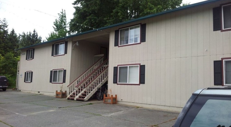 Spacious 1 bedroom Near WWU - $200 Credit if lease signed before March 15th!