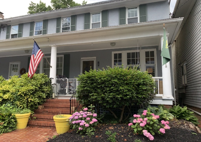 Houses Near You Will Love This Home in The Heart of Downtown Annapolis!