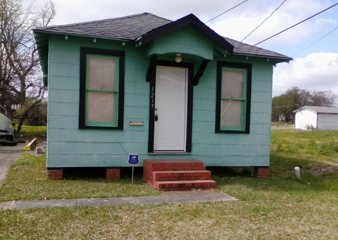 Houses Near 1217 New Orleans Port Arthur TX 77640 $575 a month***$150 OFF 1st Months Rent