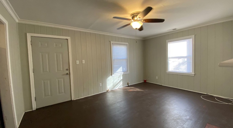 Room in 3 Bedroom Home at Remount Rd