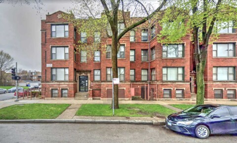 Apartments Near CCSJ Michigan/49th for Calumet College of Saint Joseph Students in Whiting, IN