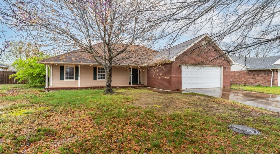 Charming 3-Bedroom Rental Home with Fenced Yard & 2-Car Garage in Fayetteville!