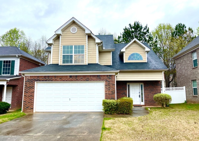 Houses Near Welcome to this fabulous 4 bedroom, 3 bathroom home located in the amenity-filled Northbridge Crossing community in Stockbridge, GA. 