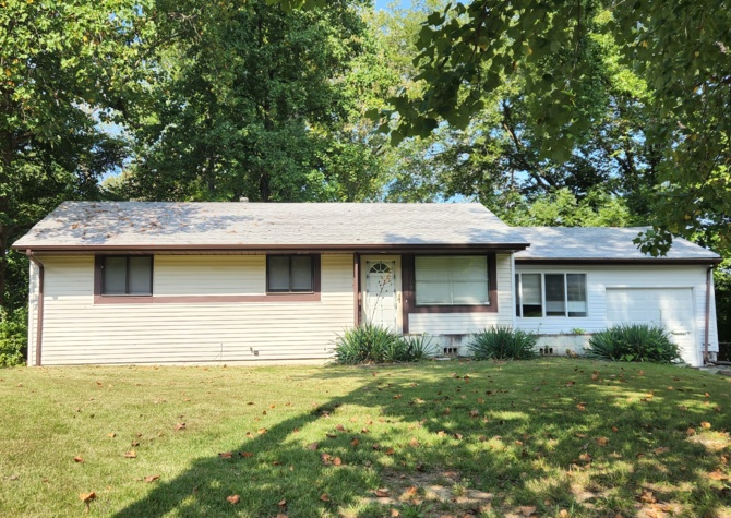 Houses Near 190 Monteith Cir Saint Louis, MO - Single-Family - $1,025 Available September 2022
