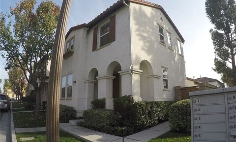 Houses Near Claremont 3 bedrooms 2 baths, indoor laundry room. for Claremont McKenna College Students in Claremont, CA