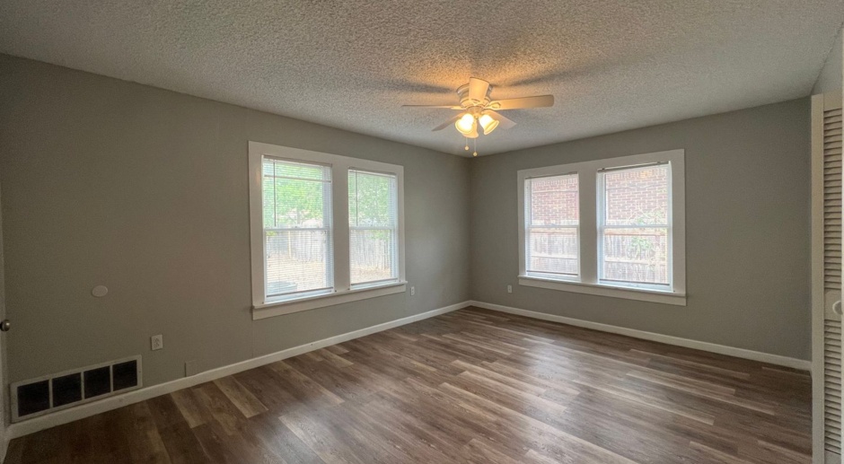 Great space! Close to Campus!!