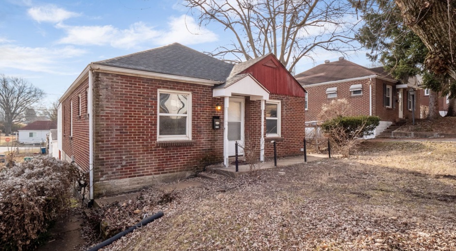 Single Family Home: 3 Beds, 1.5 Baths ($0 Security Deposit Options!)