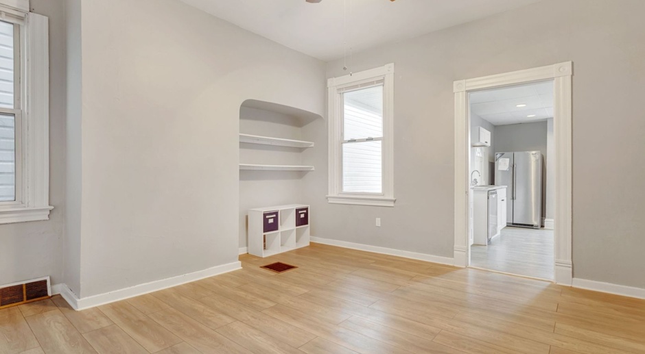 5 Bed 2 Bath - South Oakland, ALL UPDATED,.  Laundry, central air.  Off street parking included.  