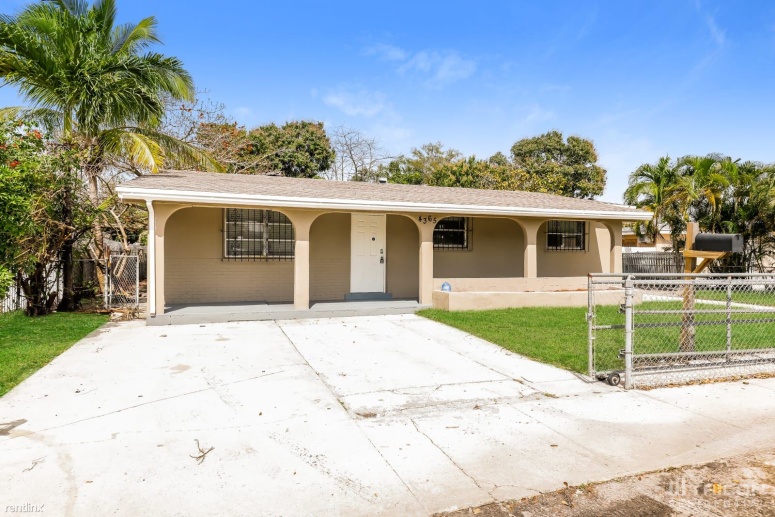 4365 NW 170th Street