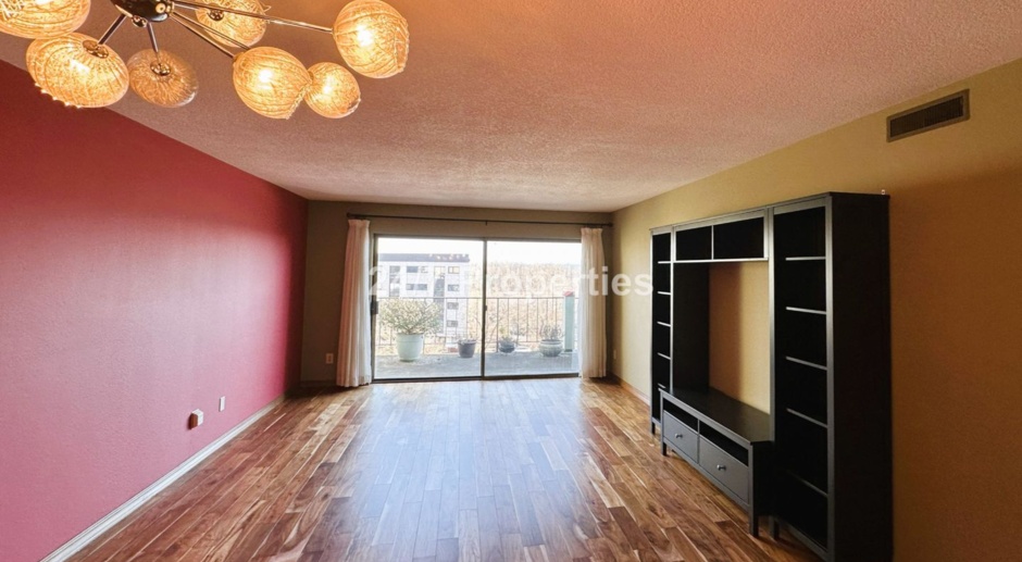 MOVE-IN SPECIAL! - 2BD I 2BA Apartment Close to the Willamette River! 