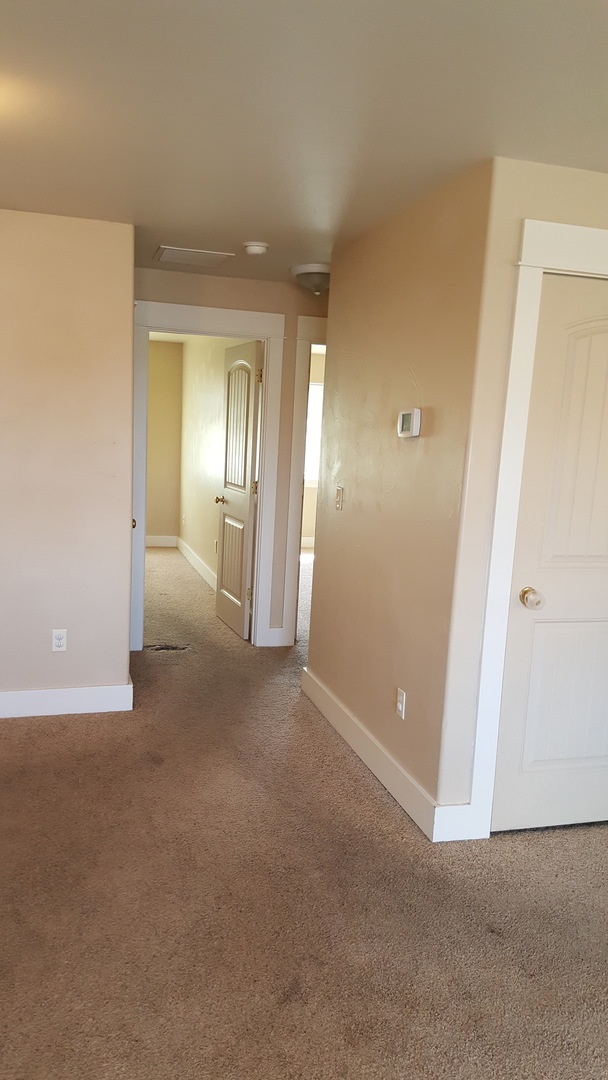 Centrally Located 2 Bed 1 Bath Apartment