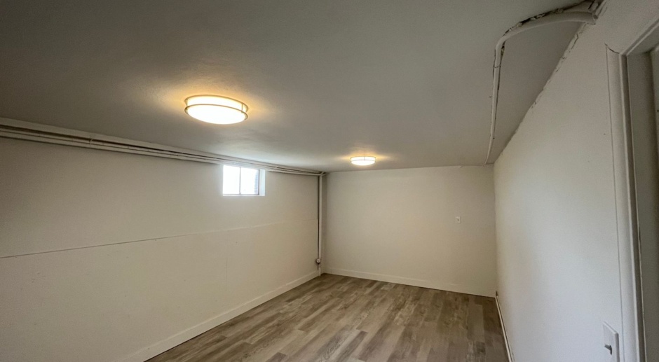 Rainier View - Just renovated 2 bedroom / 1 bath Spacious, Light-filled Home!