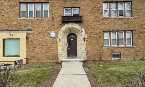 Apartments Near Mount Mary BHT Investments-3072 for Mount Mary College Students in Milwaukee, WI
