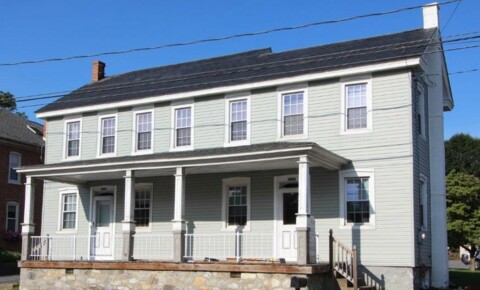 Houses Near F & M 2843B Willow Street Pike, Willow Street - $850/month - 1st & 2nd FLOOR for Franklin & Marshall College Students in Lancaster, PA