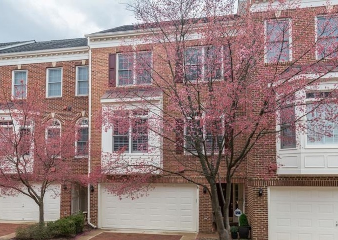 Houses Near Stunning 3 Bedroom 2.5 Bath Townhouse in Tysons!