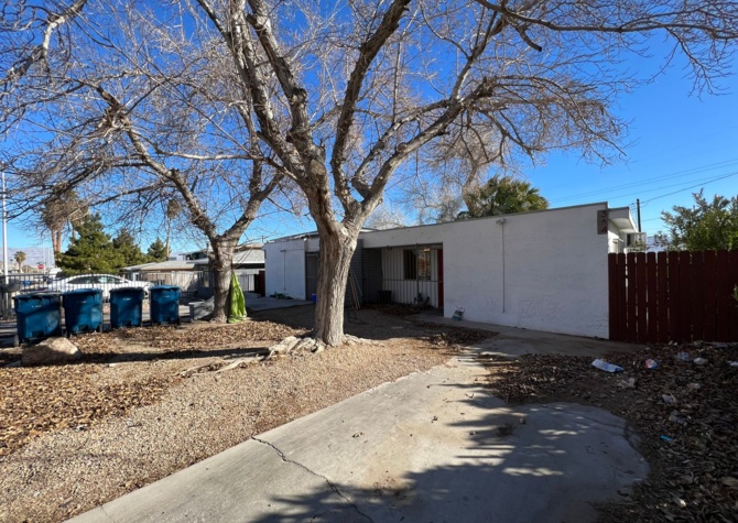 Houses Near COMING SOON! GATED 1BD/1BA. FRESH PAINT & STAINLESS STEEL APPLIANCES.