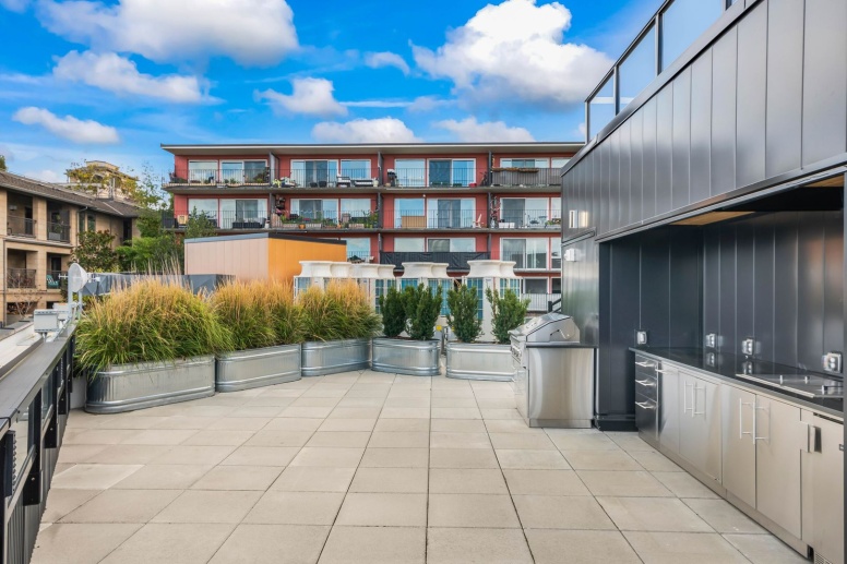 New Luxury 1 Bedroom in Capitol Hill! Rooftop Deck, Lounge & Parking! Free 3 Months Rent!