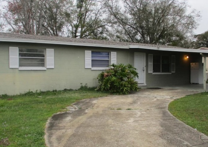 Houses Near Charming 3 bedroom home in Orange Park -Move in Ready for mid May