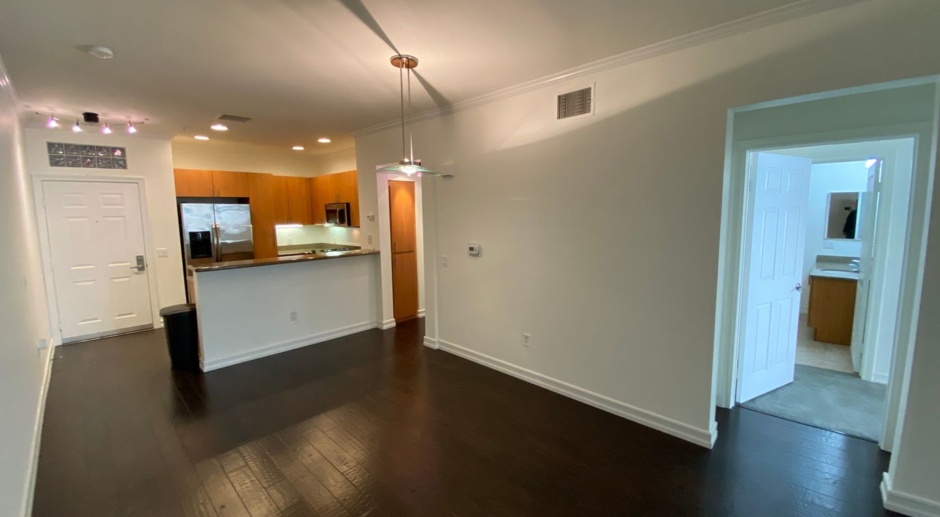 Condo in the Heart of San Diego!